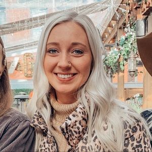 Meet your Posher, Lily